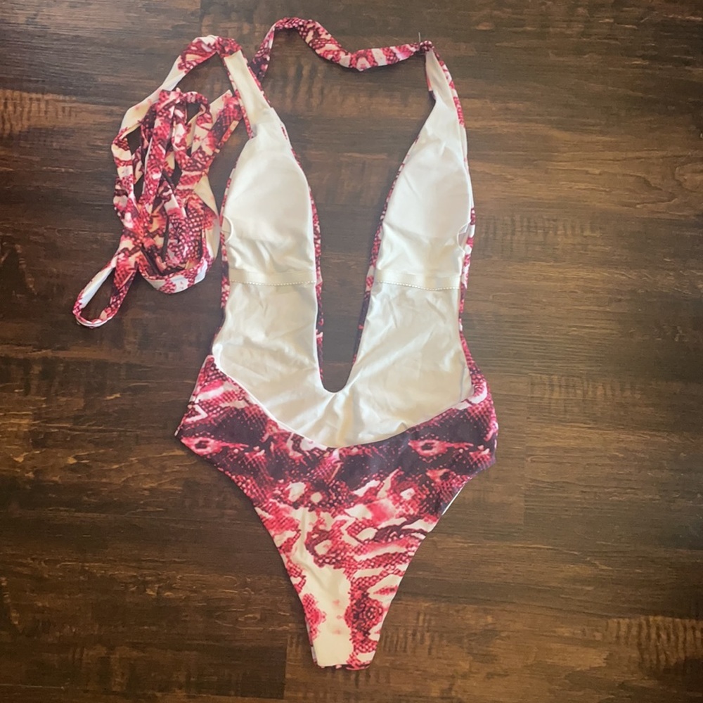 NWOT Sexy Hot Pink Snakeskin One Piece - Picture 3 of 5